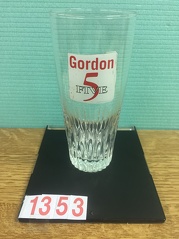 1353
